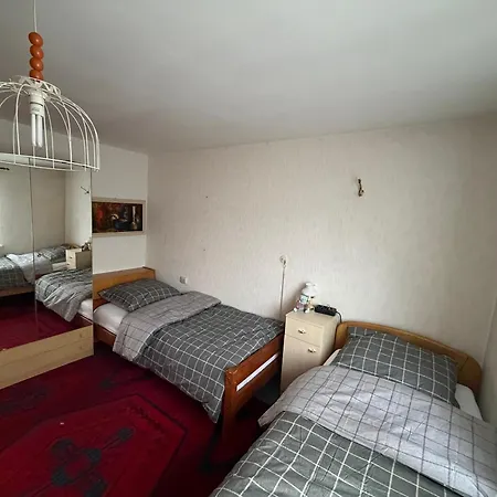 Ferien- Und Monteurwohnung Rotbuehl