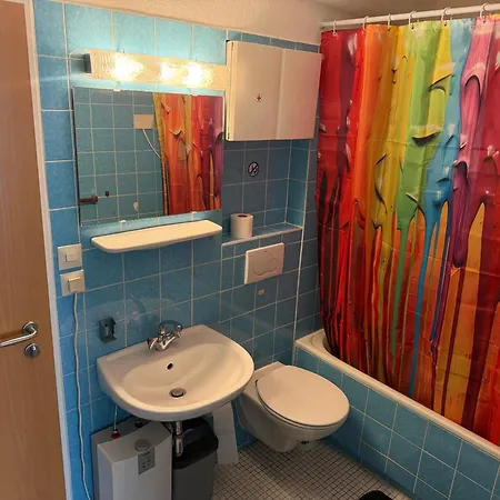 Ferien- Und Monteurwohnung Rotbuehl * شيندلفينجن